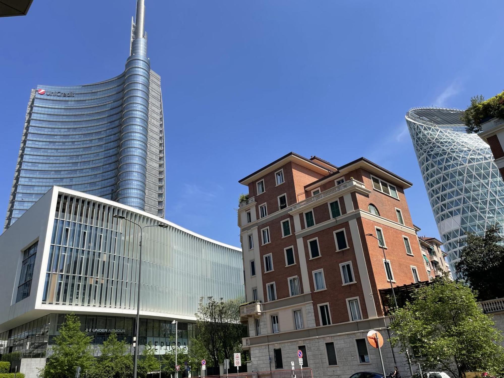 Regina By The Blue Twins Apartments Milano, Milan
